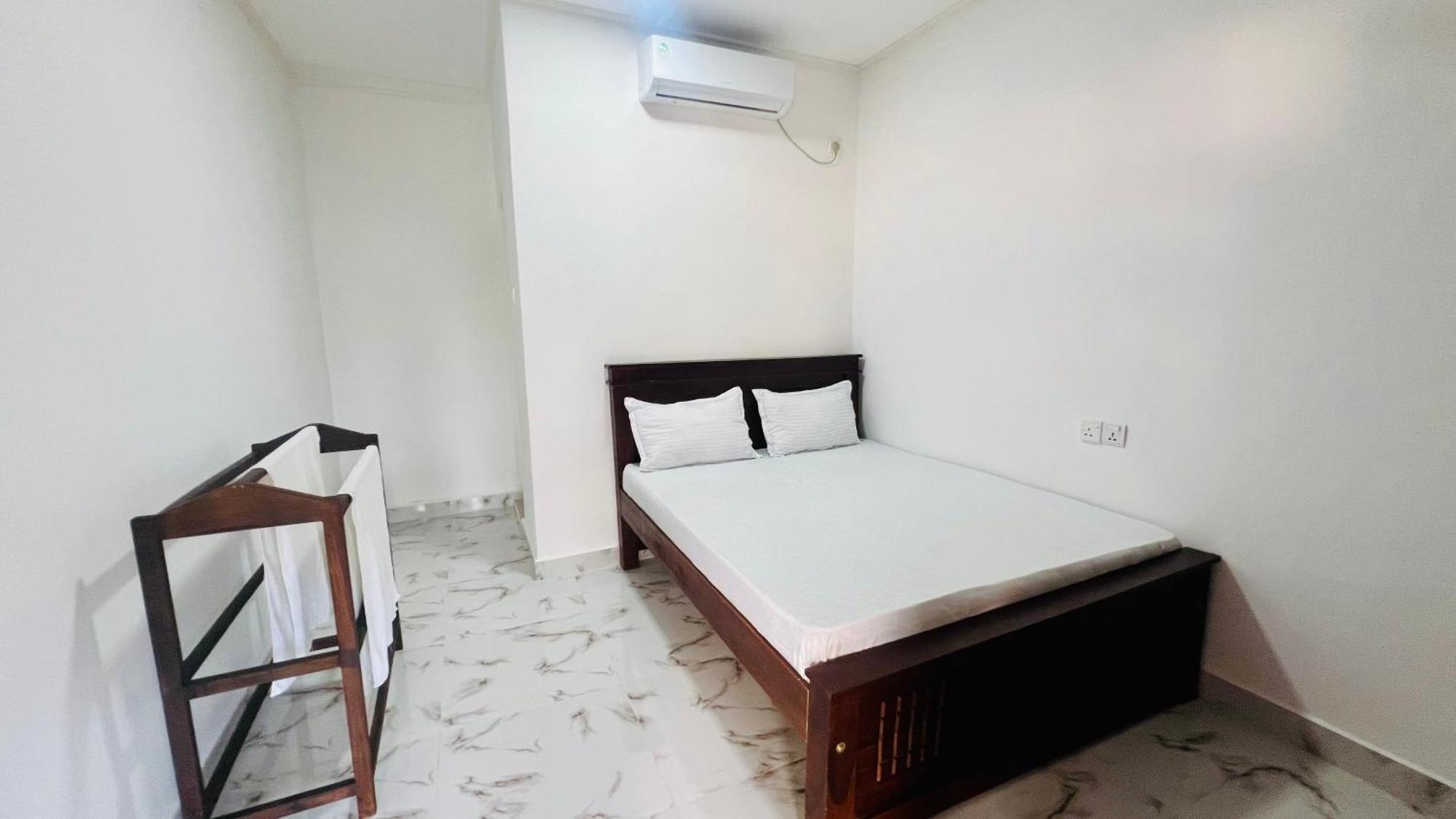 Coconut Leaf Shadow Guest Apartment นิลาเวลี ภายนอก รูปภาพ